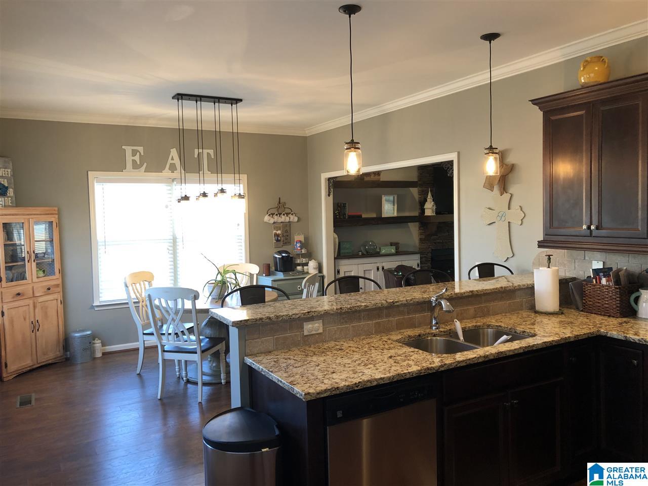 2120 Brett Circle Leeds, AL 35094 - Photo 5 of 10