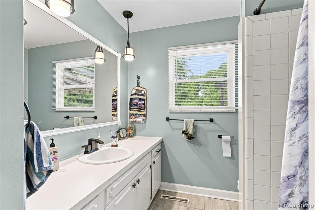 12465 Tuscola Road Clio, MI 48420 - Photo 17 of 35 Gallery Image 17