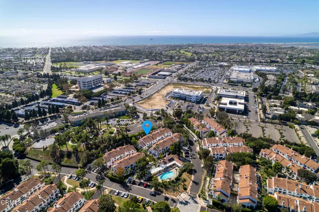 $1,198,888 | 7412 Seabluff Drive, Unit 108, Huntington Beach, CA 92648