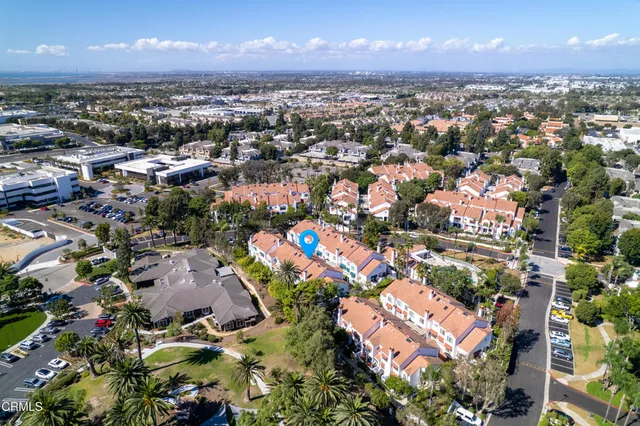 $1,198,888 | 7412 Seabluff Drive, Unit 108, Huntington Beach, CA 92648