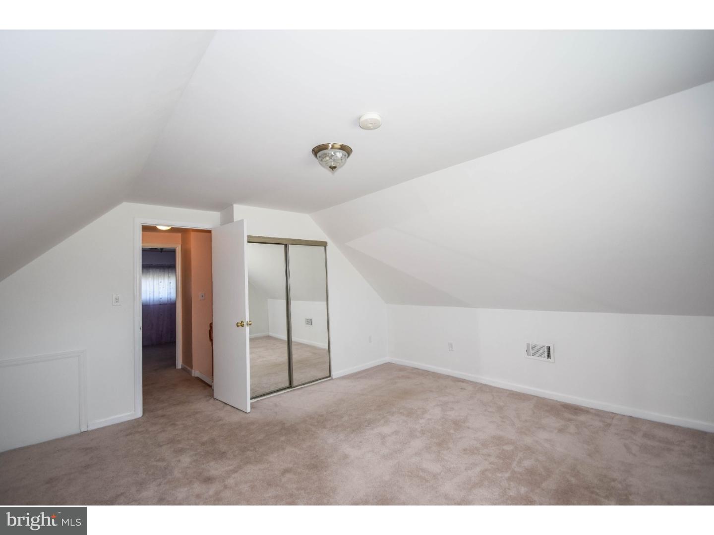 34 Mayflower Road Levittown, PA 19056 - Photo 15 of 20 Gallery Image 15