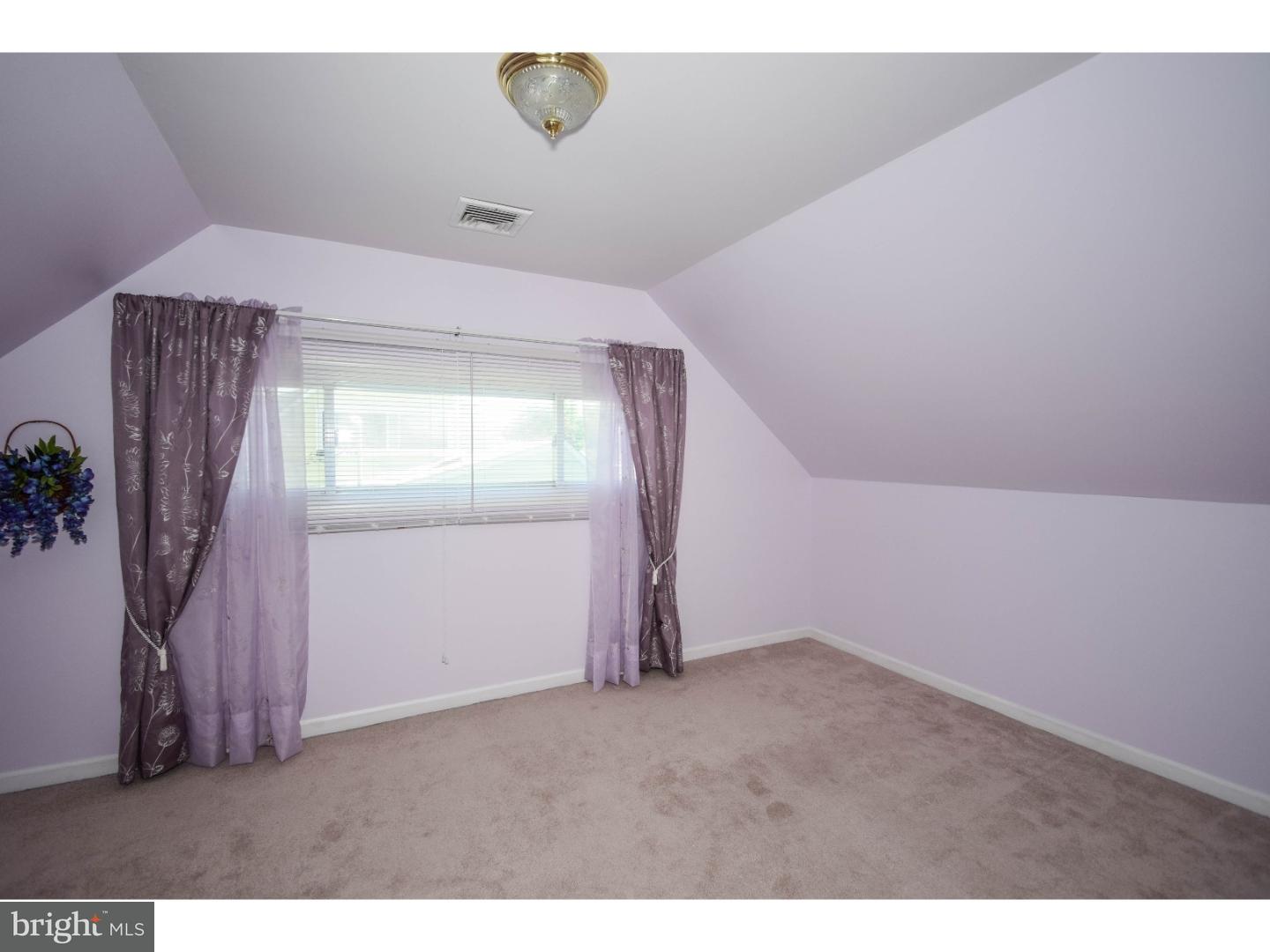 34 Mayflower Road Levittown, PA 19056 - Photo 16 of 20 Gallery Image 16