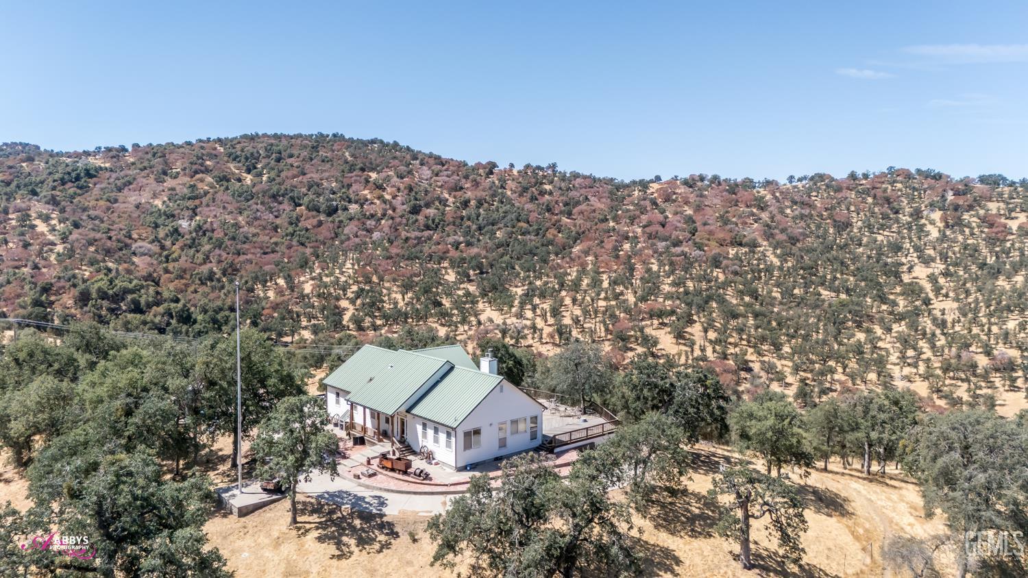 Undisclosed Address Woody, CA 93287 - Photo 3 of 30 a view of a outdoor space