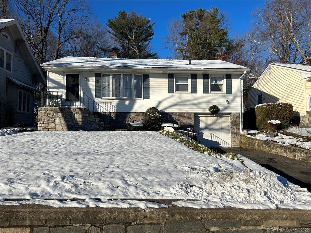 180 Oronoke Road, Waterbury, CT 06708 Compass