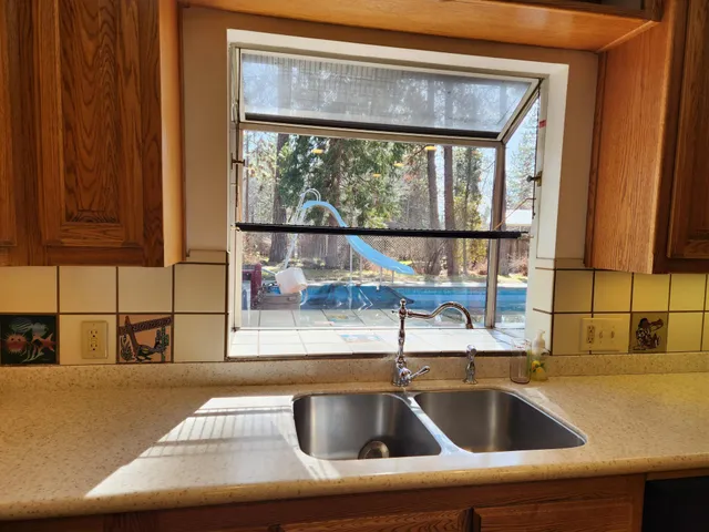 $750,000 | 38327 Highway 299, Burney, CA 96013