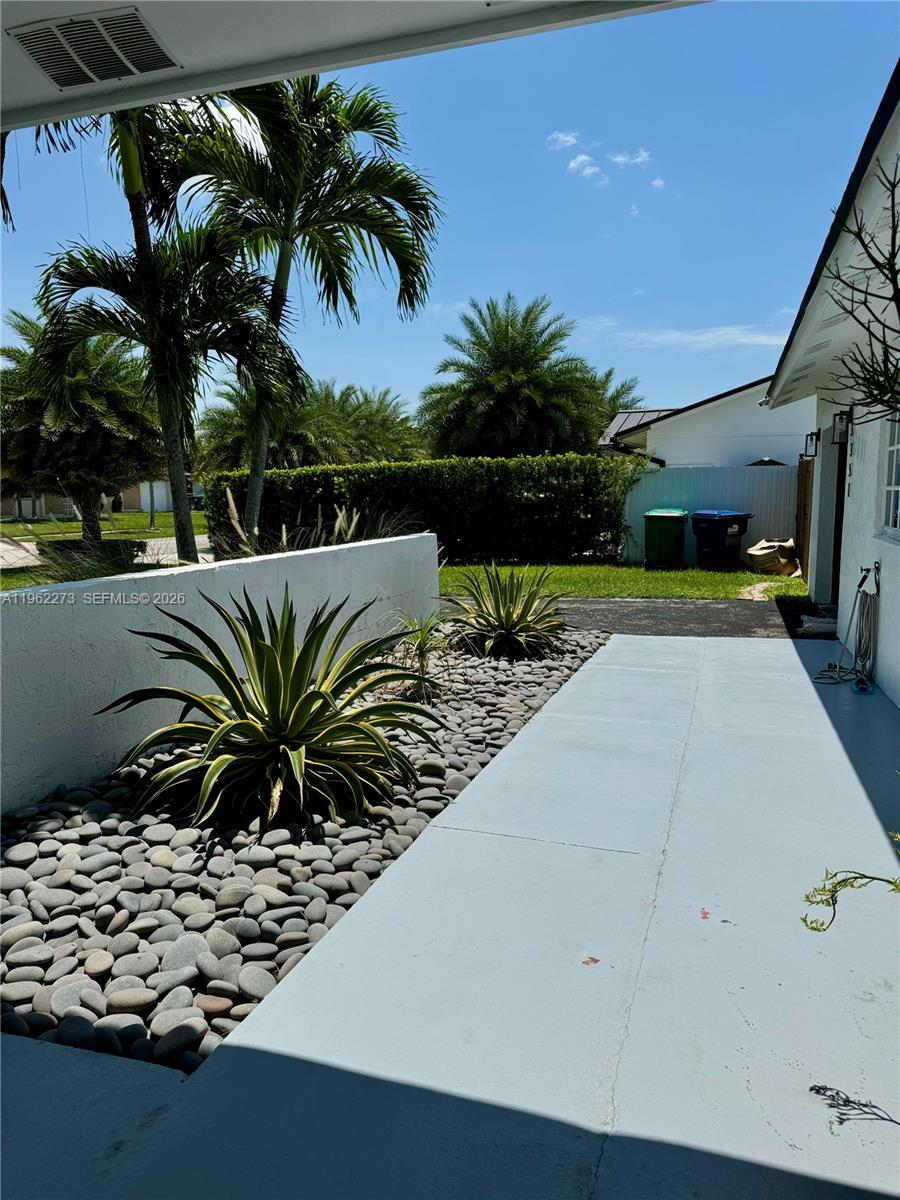 13351 Southwest 46th Street Miami, FL 33175 - Photo 30 of 41