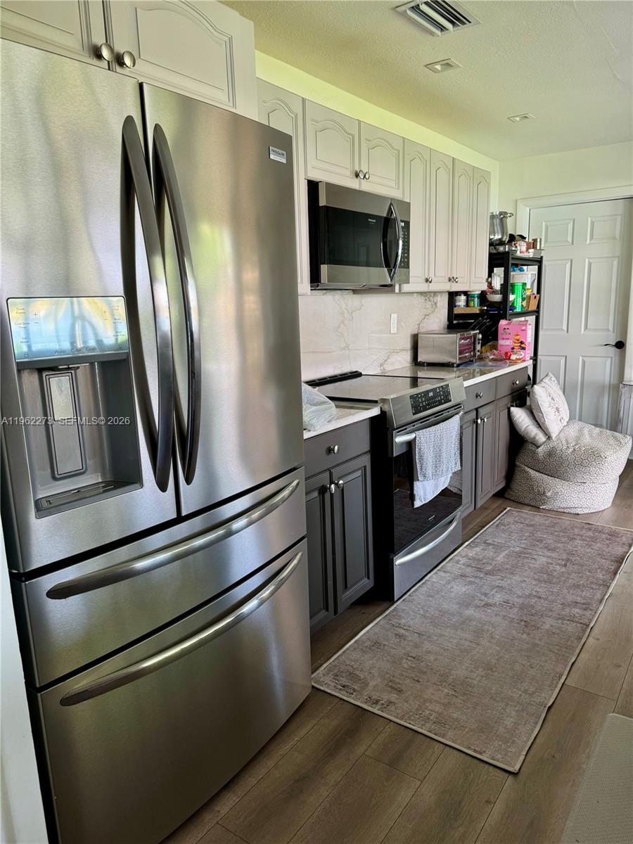 13351 Southwest 46th Street Miami, FL 33175 - Photo 37 of 41