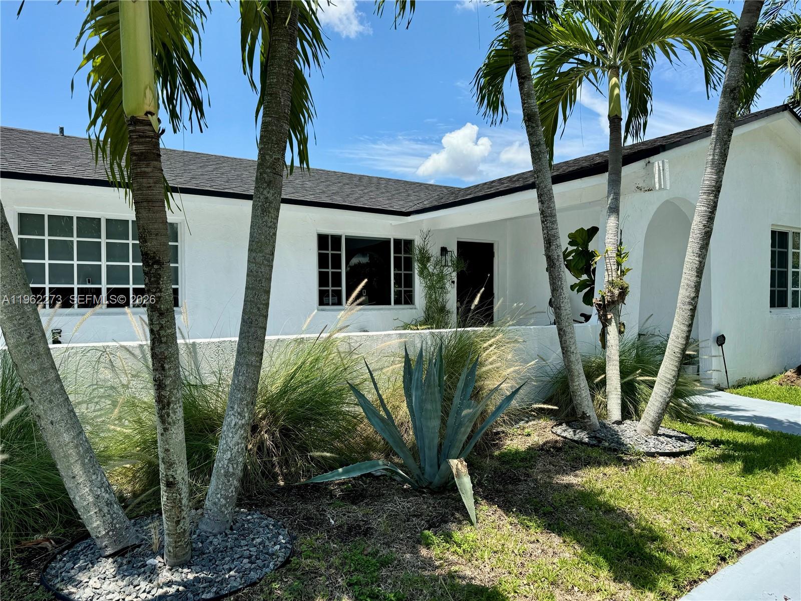 13351 Southwest 46th Street Miami, FL 33175 - Photo 5 of 41