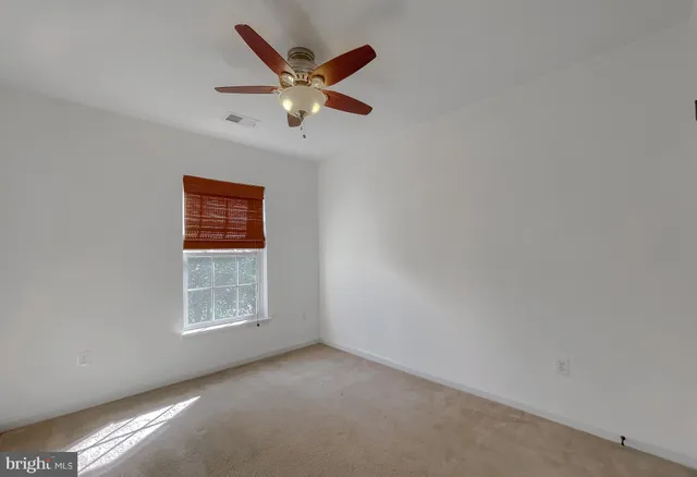 $2,450 | 43625 Marguerite Street, California, MD 20619