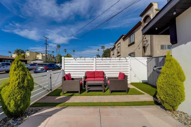 $1,549,900 | 1404 Thomas Avenue, San Diego, CA 92109