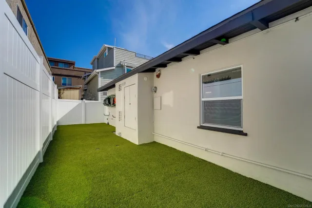 $1,549,900 | 1404 Thomas Avenue, San Diego, CA 92109