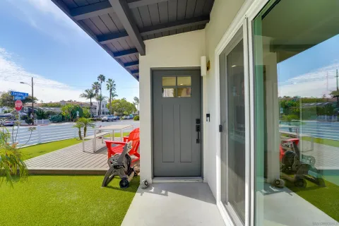 $1,549,900 | 1404 Thomas Avenue, San Diego, CA 92109