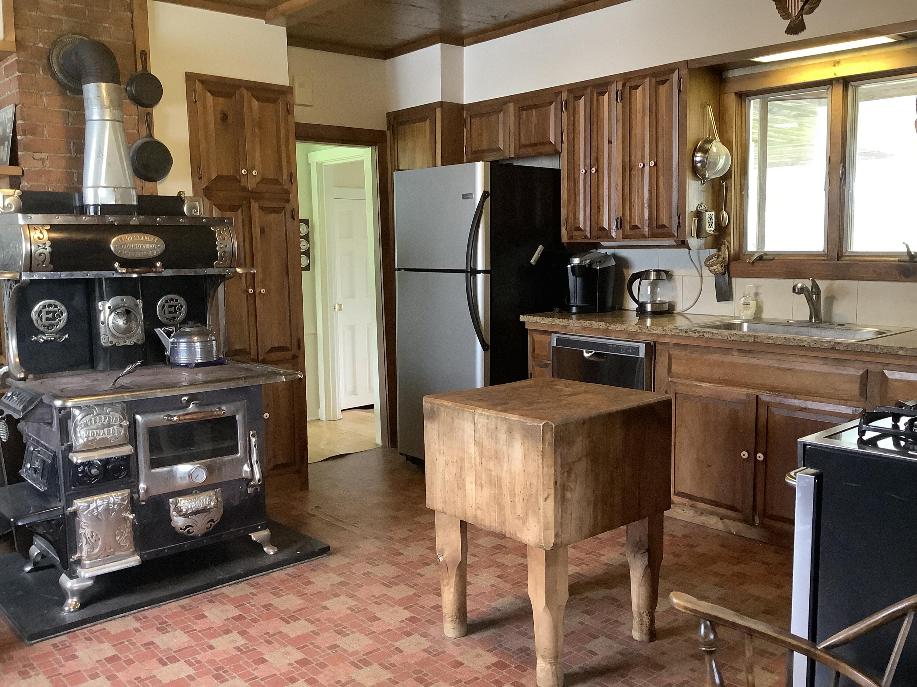 1922 State Road Castle Hill, ME 04757 - Photo 10 of 67 IMG_3033