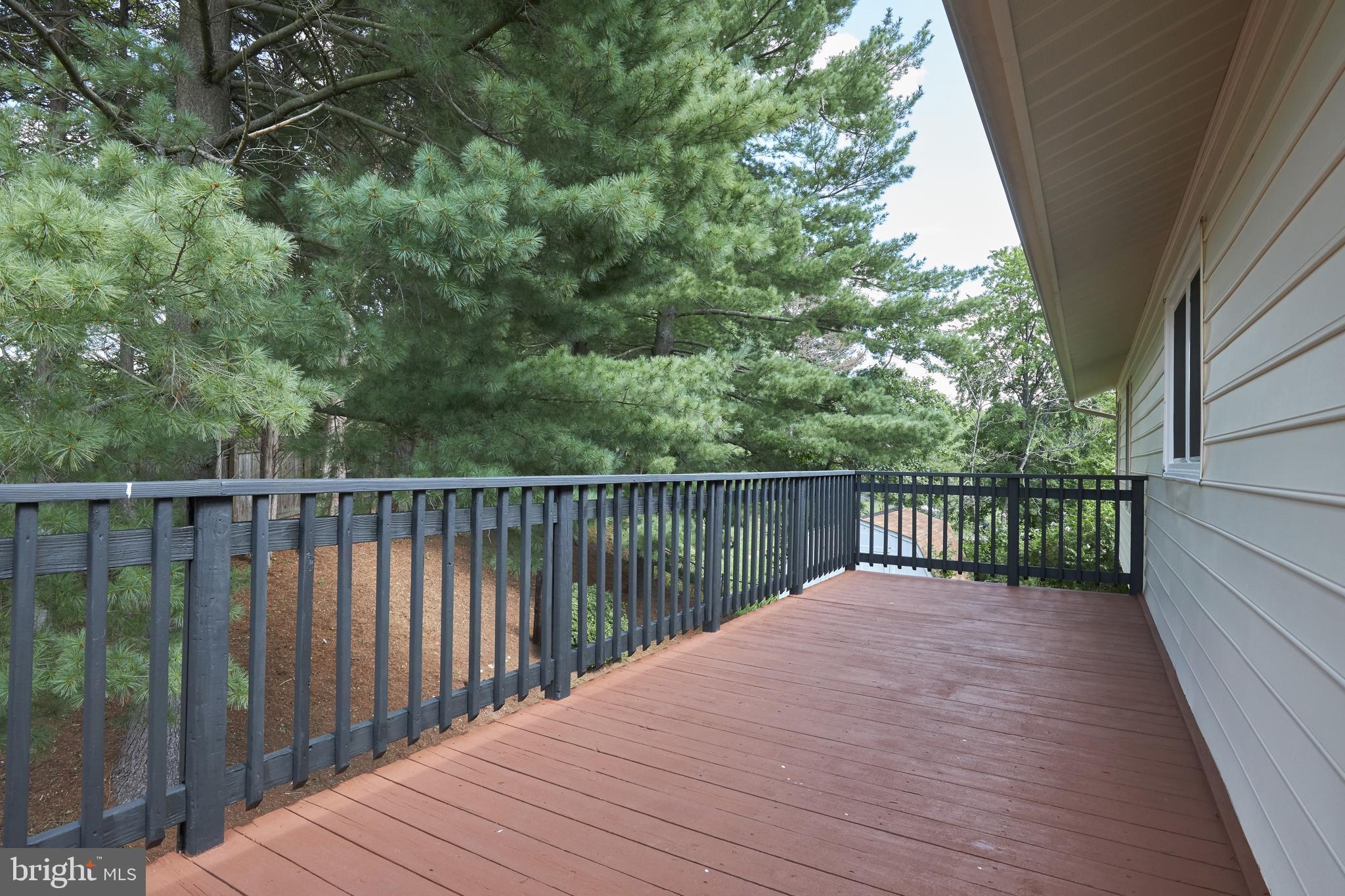 12033 Cheyenne Road Gaithersburg, MD 20878 - Photo 42 of 60 Deck