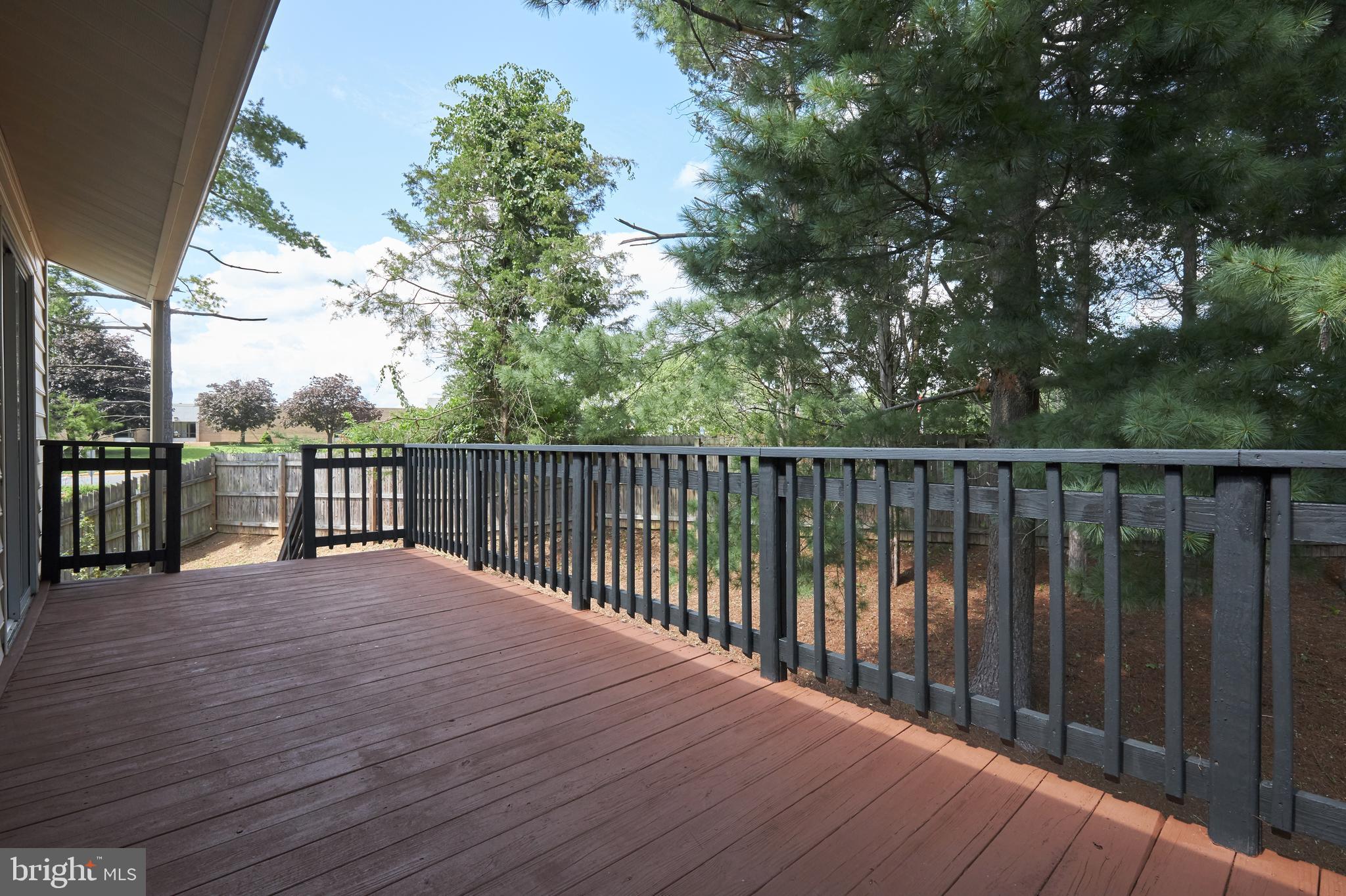 12033 Cheyenne Road Gaithersburg, MD 20878 - Photo 44 of 60 Deck