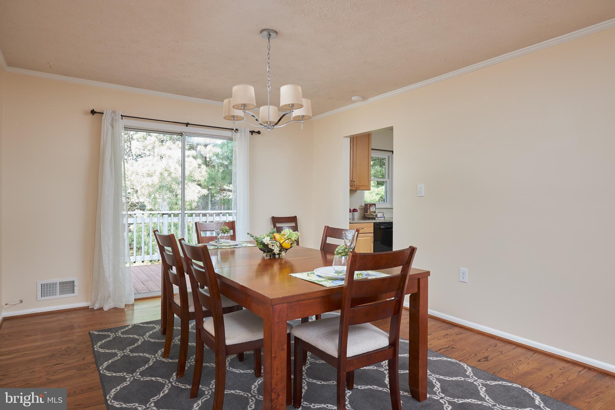 12033 Cheyenne Road Gaithersburg, MD 20878 - Photo 9 of 60 Dining Room