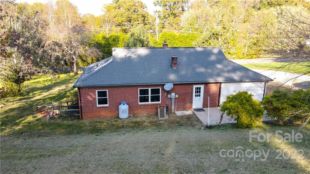 2787 Pax Hill Road Morganton, NC 28655 - Photo 6 of 32 Gallery Image 6