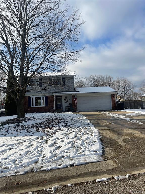 5277 Old Cove Road Clarkston, MI 48346 - Photo 3 of 26