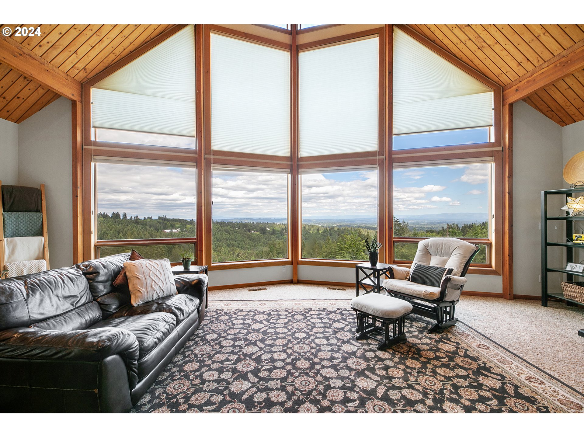 28900 Southwest Heater Road Sherwood, OR 97140 - Photo 7 of 48 a living room with furniture and a large window