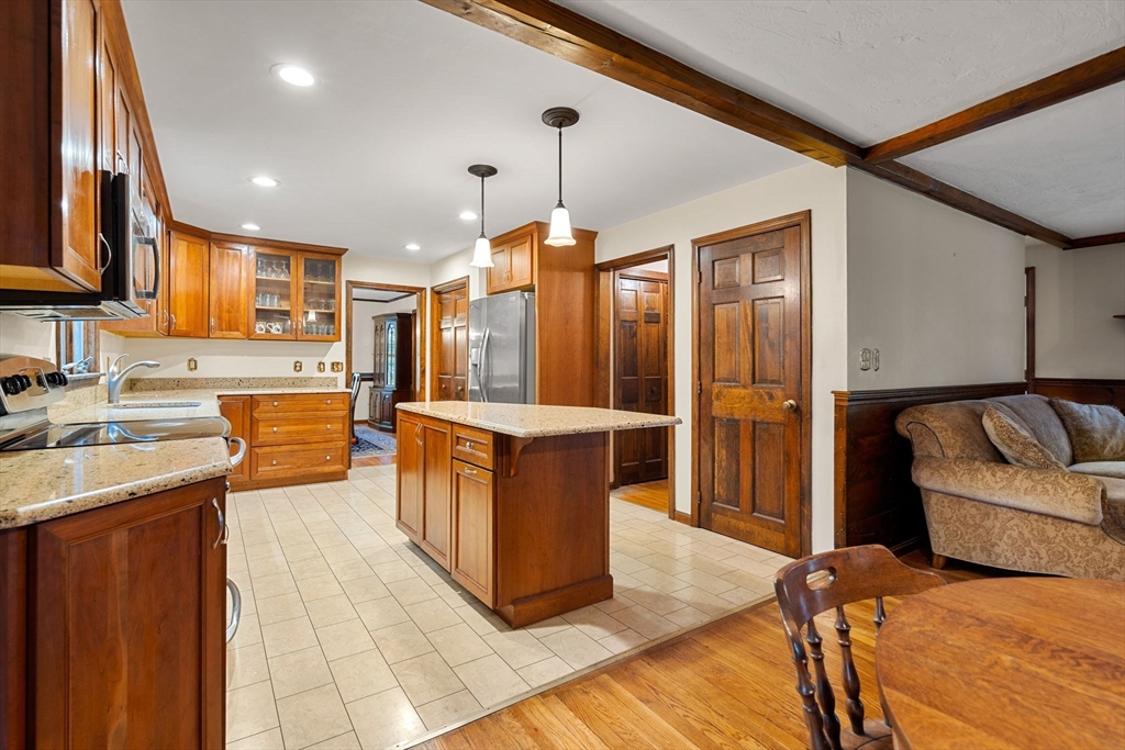 84 Off Groton School Road Ayer, MA 01432 - Photo 11 of 30