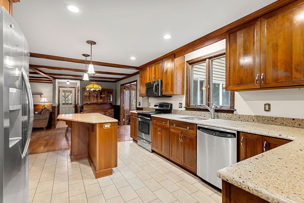 84 Off Groton School Road Ayer, MA 01432 - Photo 13 of 30