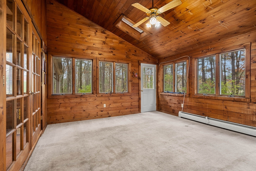 84 Off Groton School Road Ayer, MA 01432 - Photo 4 of 30