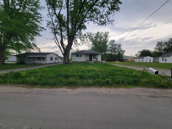 $70,000 | 2313 Richards Lane, Springfield, IL 62702