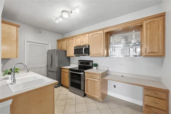 $214,900 | 217 Adams Pointe Boulevard, Unit 11, Mars, PA 16046