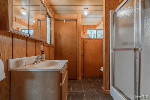 $489,900 | 2442 Linden Point Drive, Innsbrook, MO 63390