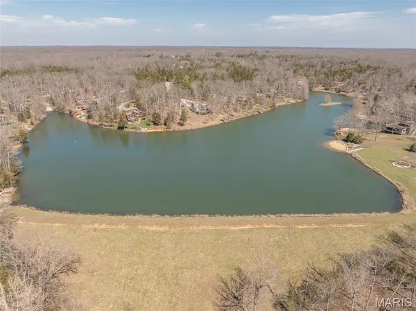$489,900 | 2442 Linden Point Drive, Innsbrook, MO 63390
