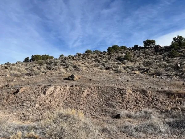 a view of a sky view