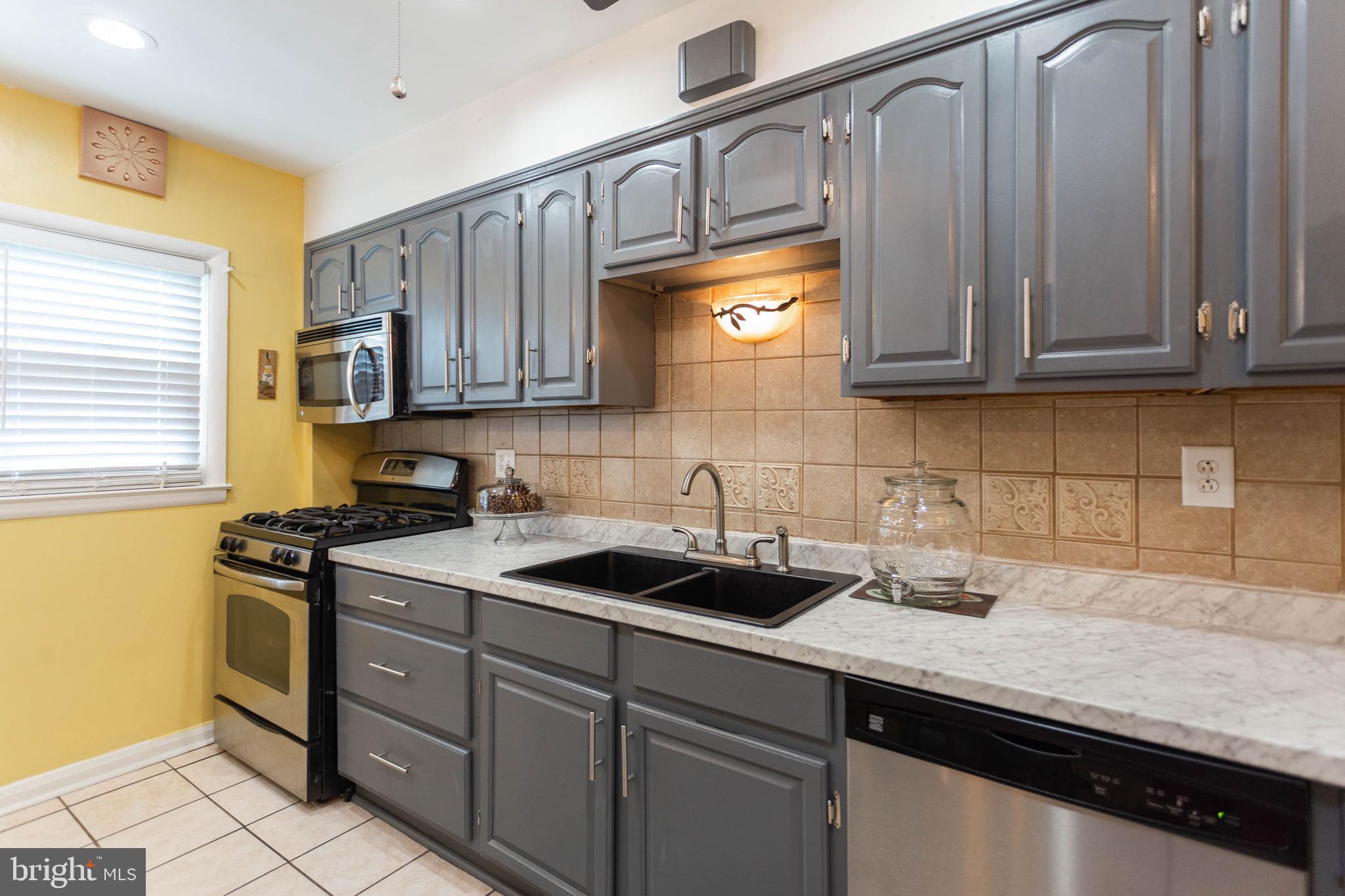 6114 Edlynne Road Baltimore, MD 21239 - Photo 14 of 35