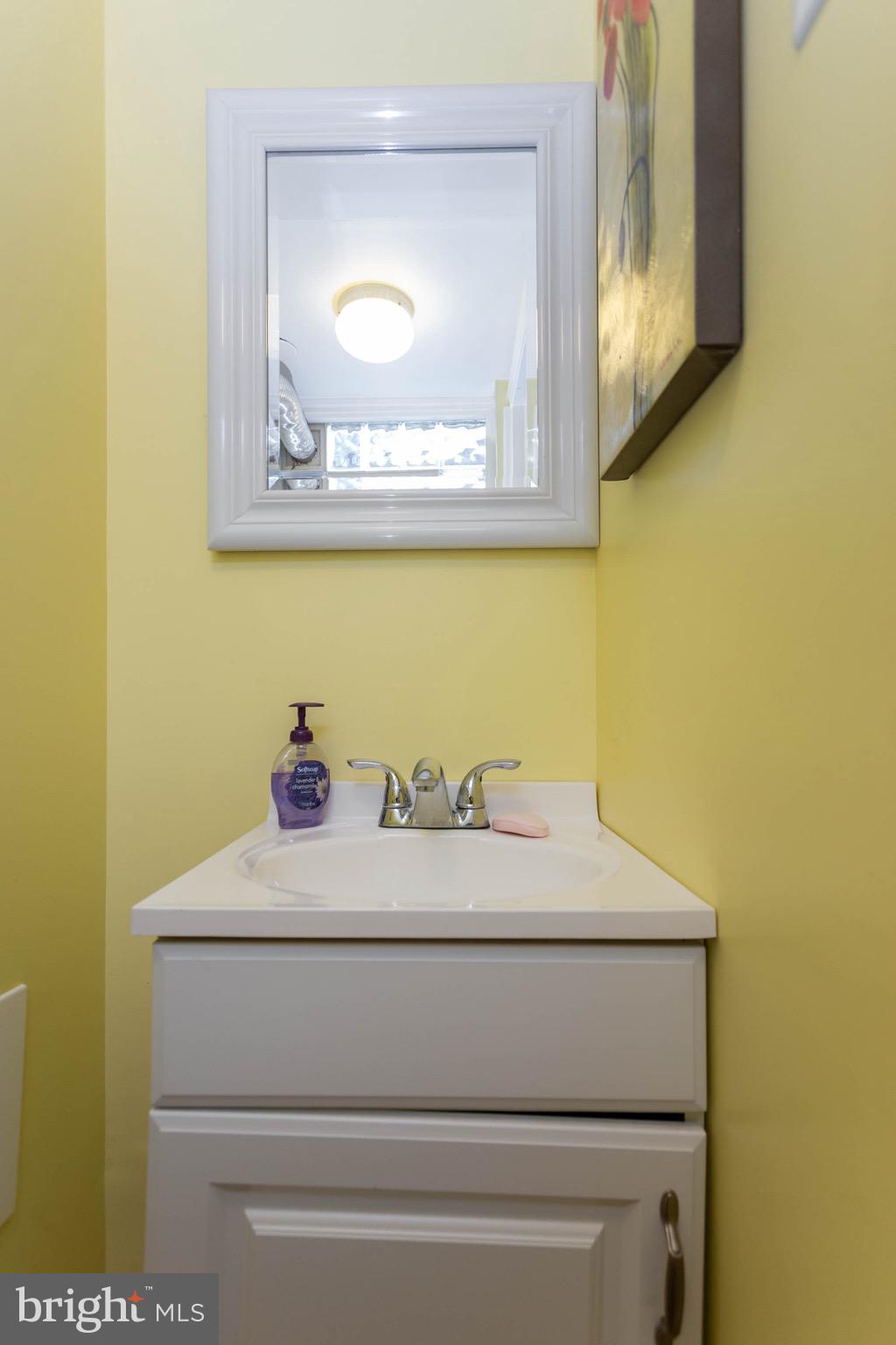 6114 Edlynne Road Baltimore, MD 21239 - Photo 17 of 35
