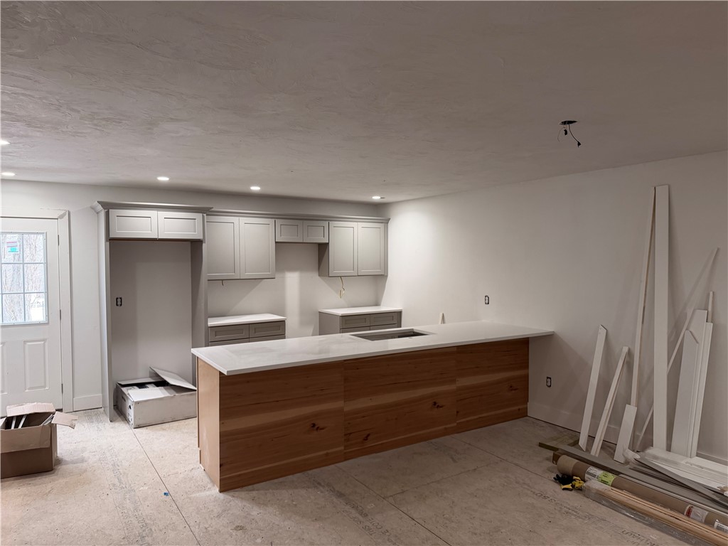 2 Trinity Way Johnston, RI 02919 - Photo 3 of 9