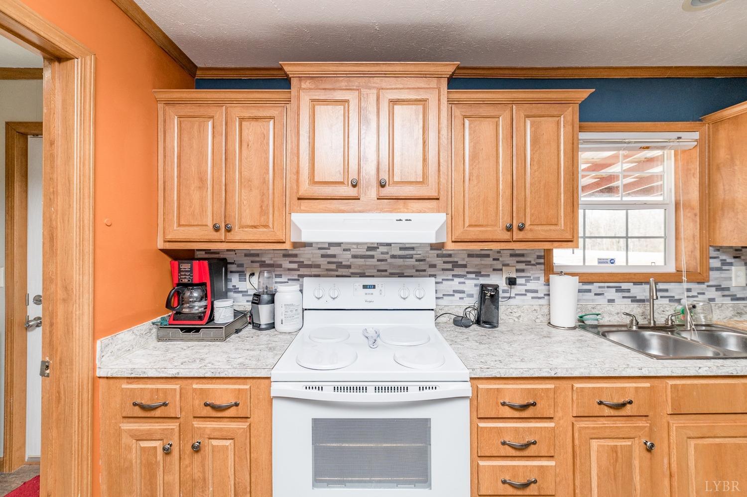 366 Riverview Road Madison Heights, VA 24572 - Photo 8 of 49 Gallery Image 8