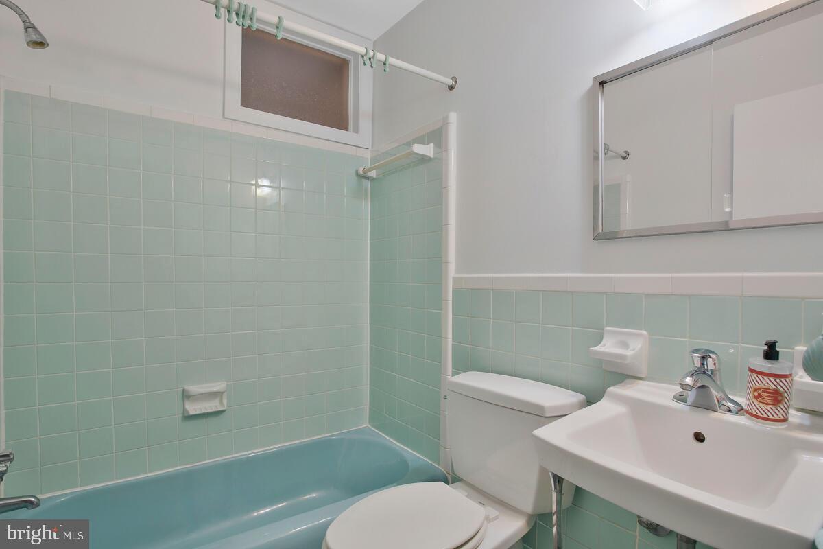 11214 Emack Road Beltsville, MD 20705 - Photo 18 of 42 Gallery Image 18