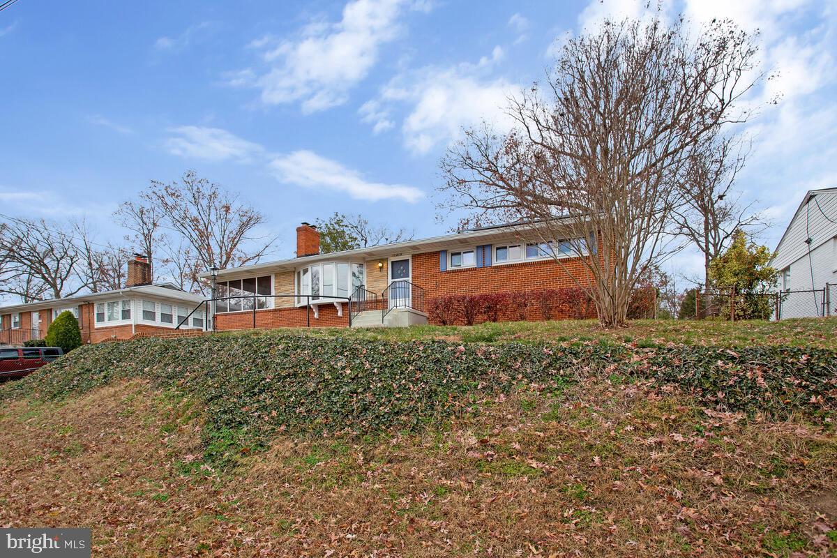 11214 Emack Road Beltsville, MD 20705 - Photo 4 of 42 Gallery Image 4