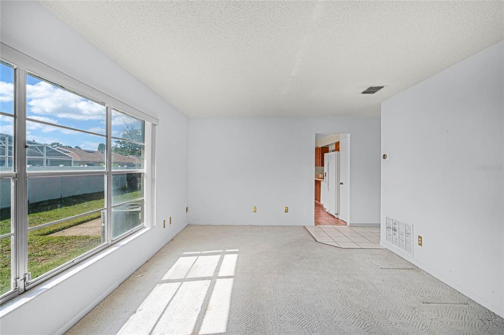 404 Shady Banks Road Altamonte Springs, FL 32779 - Photo 11 of 40 Gallery Image 11