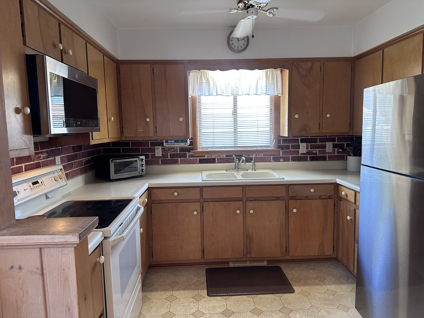 509 Highview Drive Clinton, IA 52732 - Photo 5 of 21