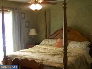 3828 Charteris Road Philadelphia, PA 19154 - Photo 6 of 6 Gallery Image 6