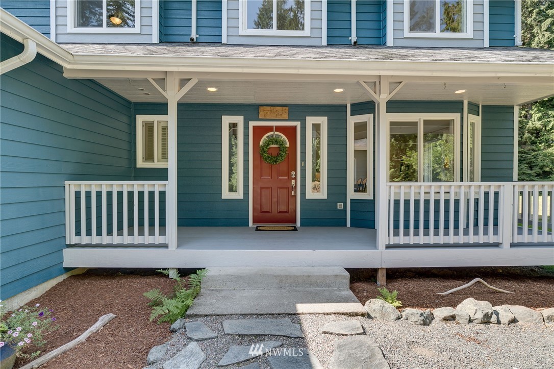 17828 Dubuque Road Snohomish, WA 98290 - Photo 2 of 40 Gallery Image 2