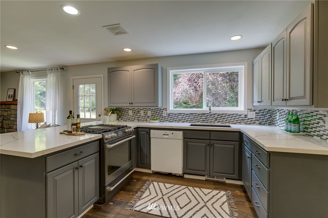 17828 Dubuque Road Snohomish, WA 98290 - Photo 11 of 40 Gallery Image 11