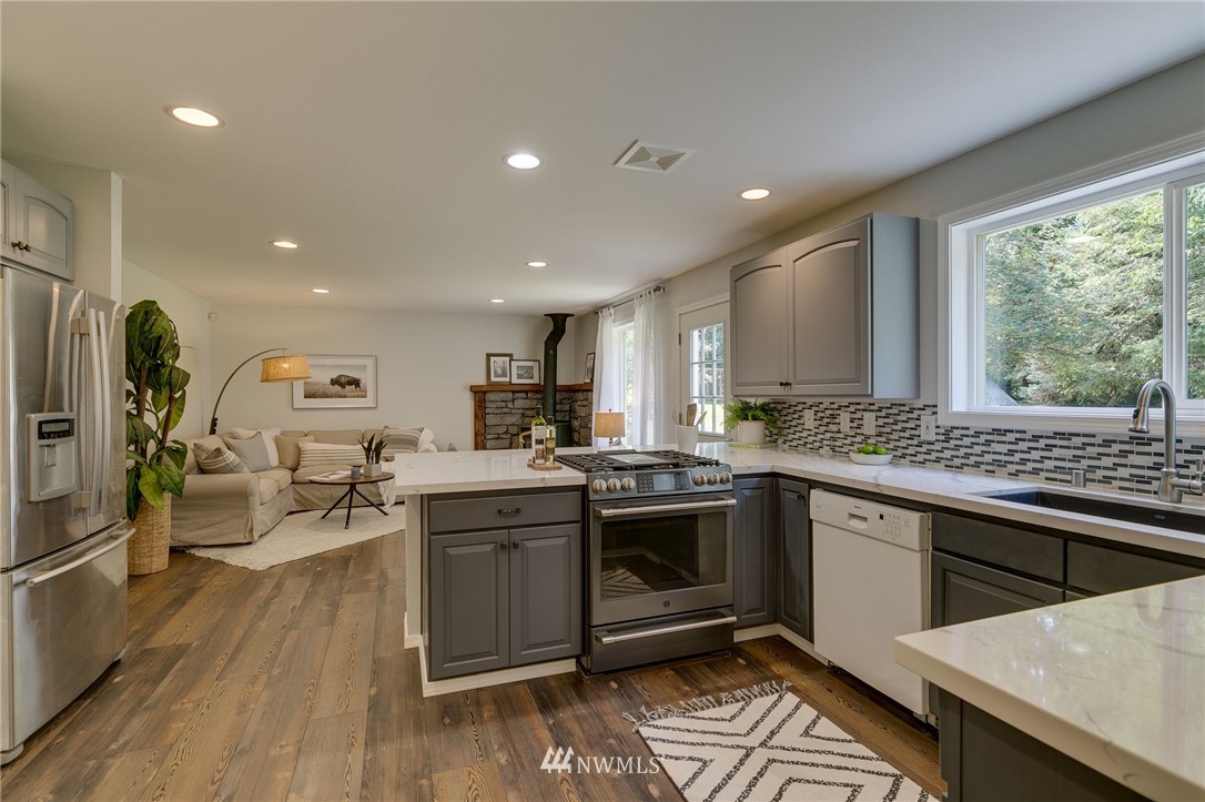 17828 Dubuque Road Snohomish, WA 98290 - Photo 12 of 40 Gallery Image 12