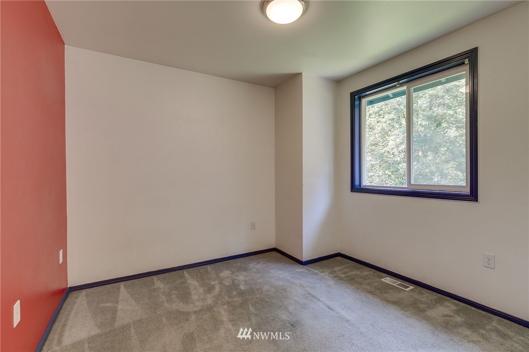 17828 Dubuque Road Snohomish, WA 98290 - Photo 26 of 40 Gallery Image 26