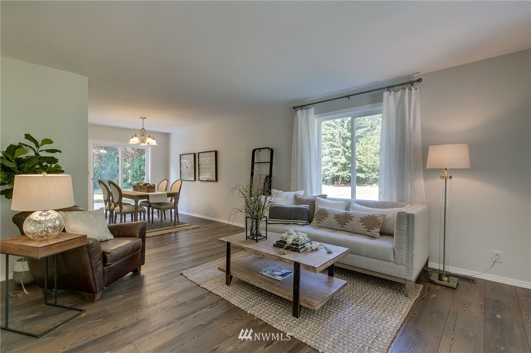 17828 Dubuque Road Snohomish, WA 98290 - Photo 5 of 40 Gallery Image 5