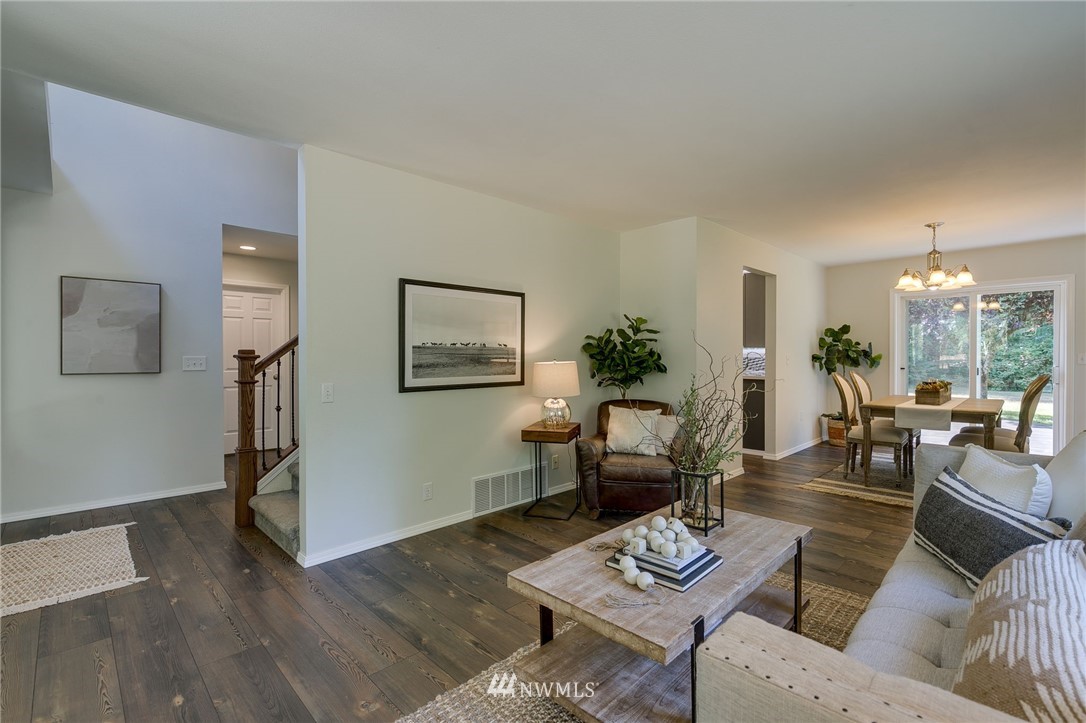 17828 Dubuque Road Snohomish, WA 98290 - Photo 7 of 40 Gallery Image 7