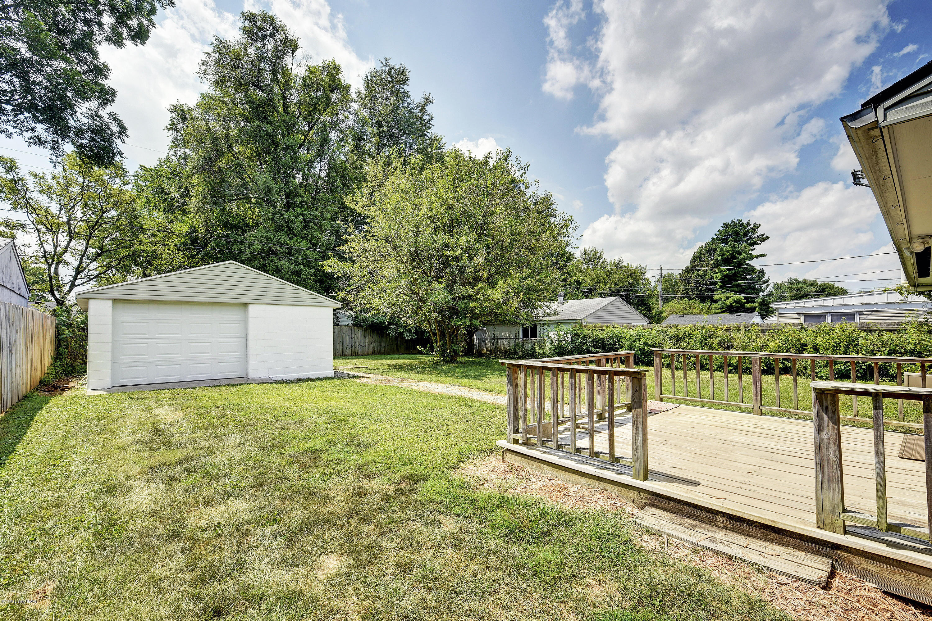 211 Redding Road Louisville, KY 40218 - Photo 17 of 21 Large Backyard & Deck