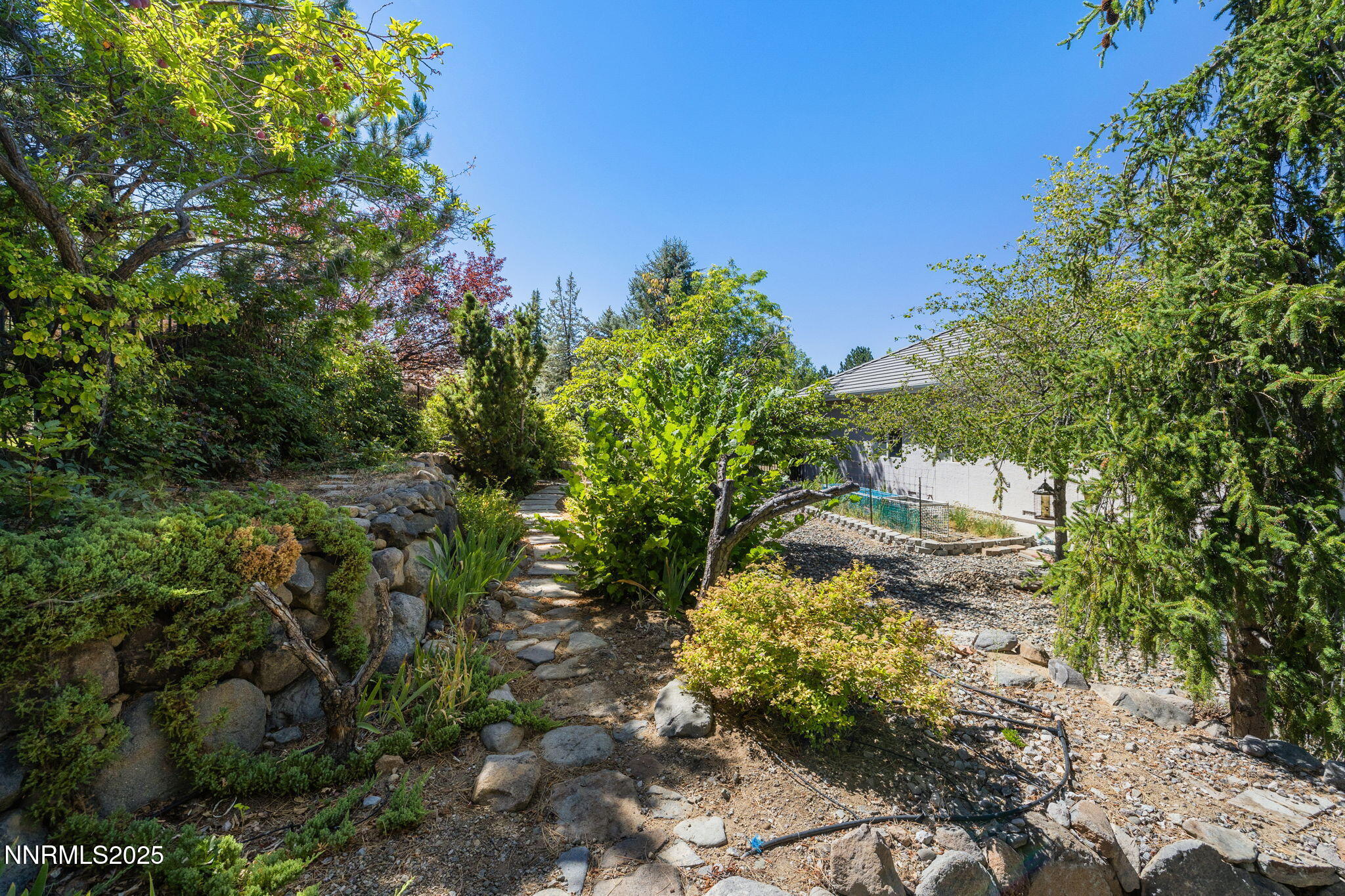 5084 East Acoma Road Reno, NV 89511 - Photo 41 of 49 50-web-or-mls-5084 E Acoma-43