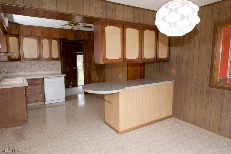 9150 Williams Road Chardon, OH 44024 - Photo 4 of 32 kitchen from dining area, gives a large space to make your dream kitchen