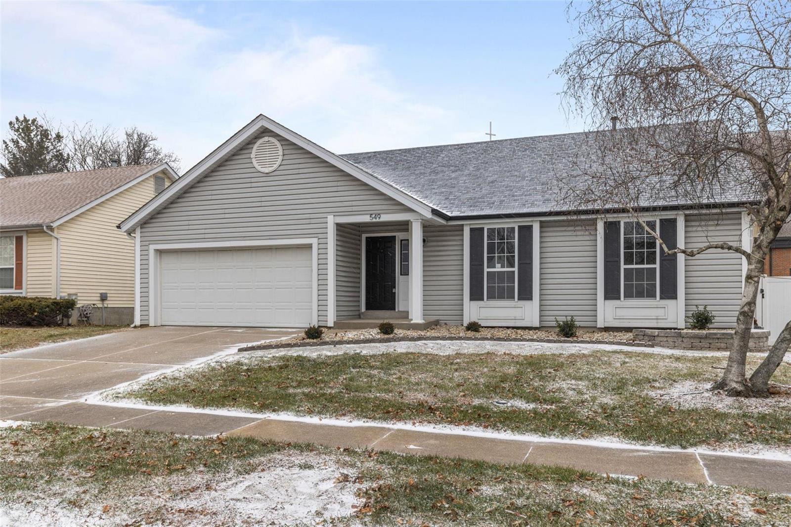 549 Rancho Lane Florissant, MO 63031 - Photo 2 of 45